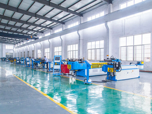 produttore di piegatubi automatico