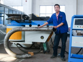 macchina piegatubi completamente automatica