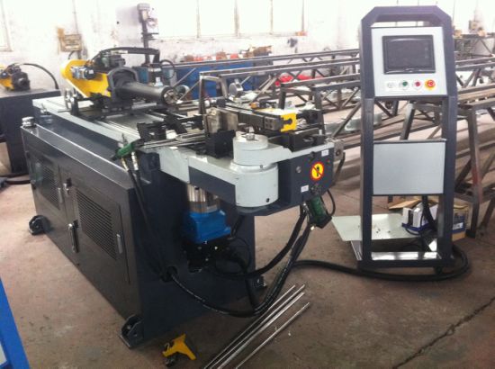 Parametri tecnici e configurazione per la macchina piegatubi automatica GM-Sb-28CNC