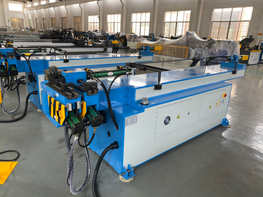 Macchina piegatubi per tubi idraulica elettrica a 3 rulli GM-50NCB