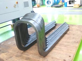 macchina piegatubi cnc